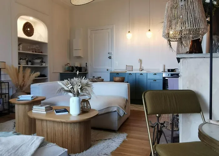 La Belle Epoque Apartment *